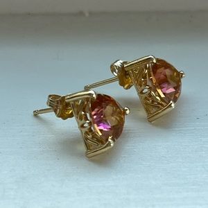 Earrings with orange rhinestones